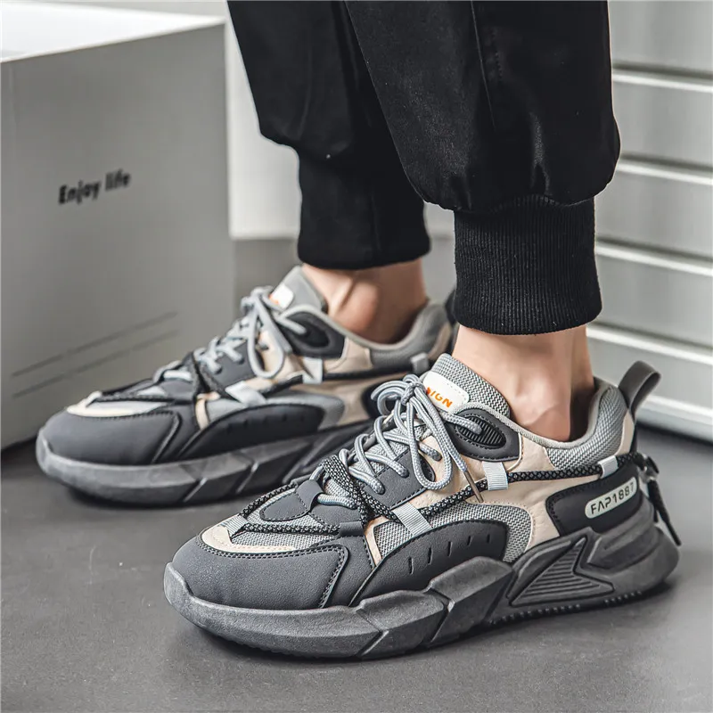 Bull Charm Slip Resistant Low Top Chunky Sneakers Men's-7