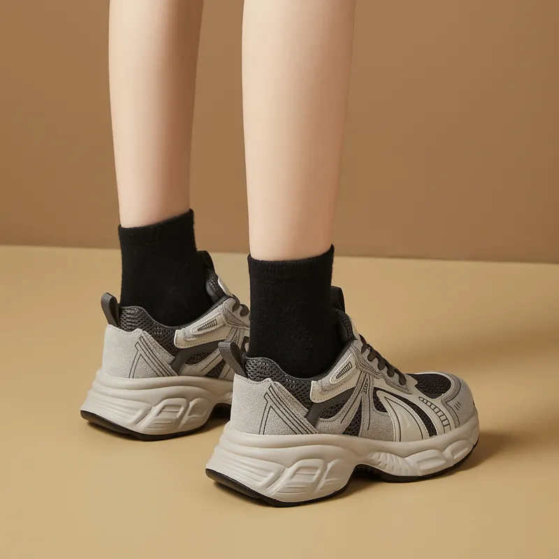Bull Charm Abrasion Resistant Low Top Chunky Sneakers Women's-3