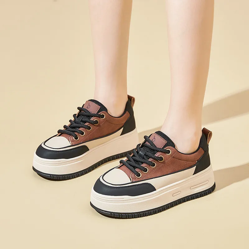 Bull Charm Abrasion-Resistant Slip-Resistant Low-Top Skateboard Shoes Women's-10