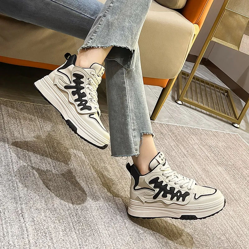 Bull Charm Mid-Top Skateboard Shoes Women's-9