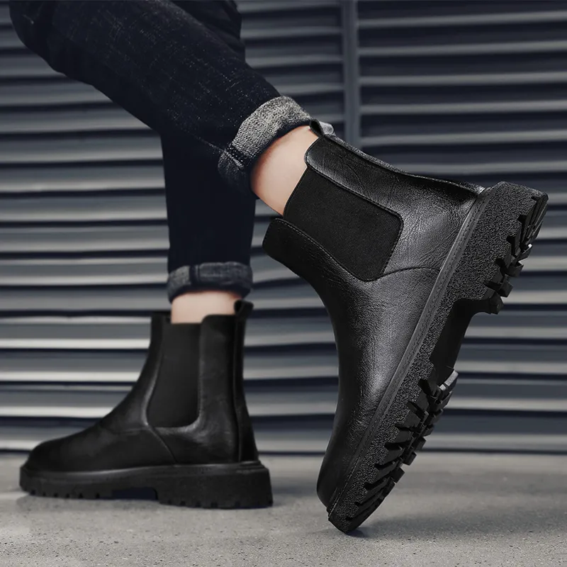 Bull Charm Short Chelsea Boots Men's Black-5
