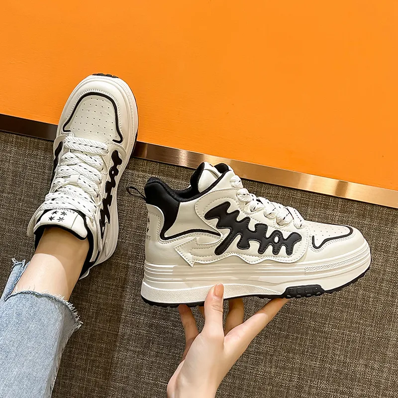 Bull Charm Mid-Top Skateboard Shoes Women's-19