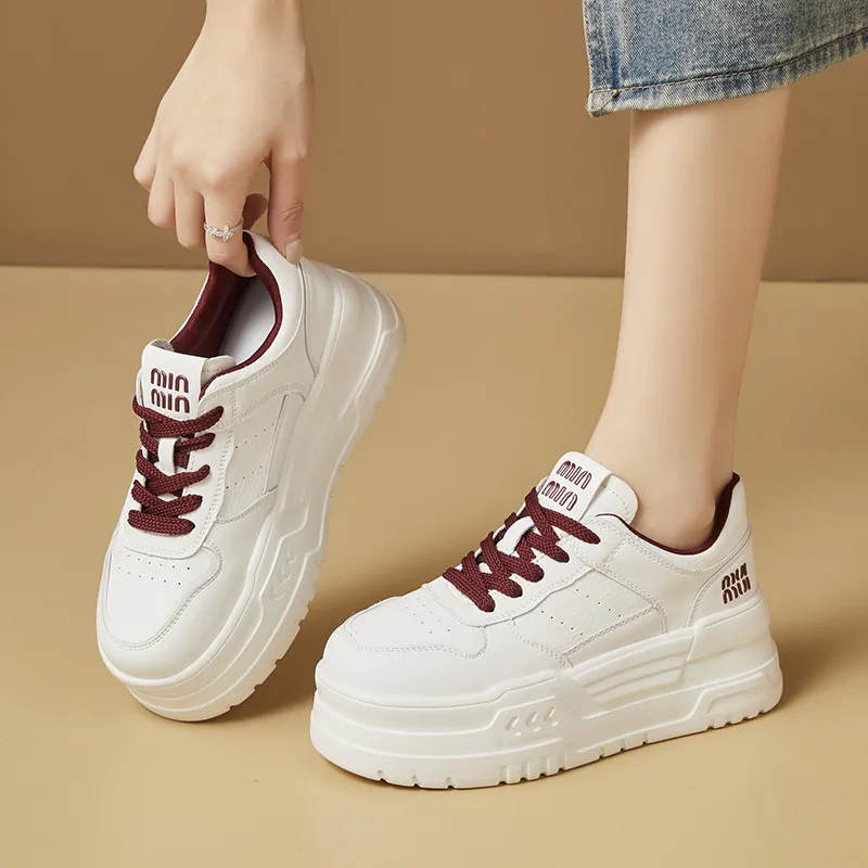 Bull Charm Low-Top Skateboard Shoes Women's-8
