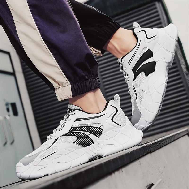 Bull Charm Low-Top Chunky Sneakers Men's-11