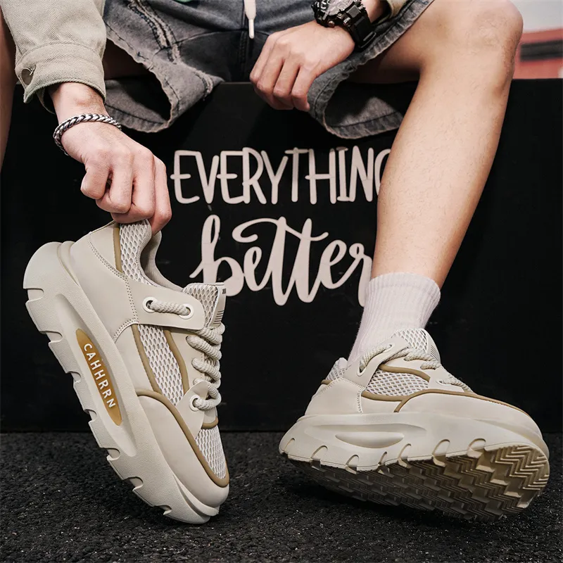 Bull Charm Slip Resistant Low Top Casual Shoes Men's-10