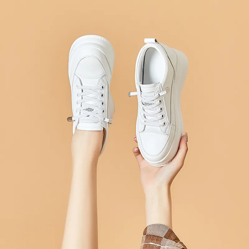 Bull Charm Low-Top Skateboard Shoes Women's-10