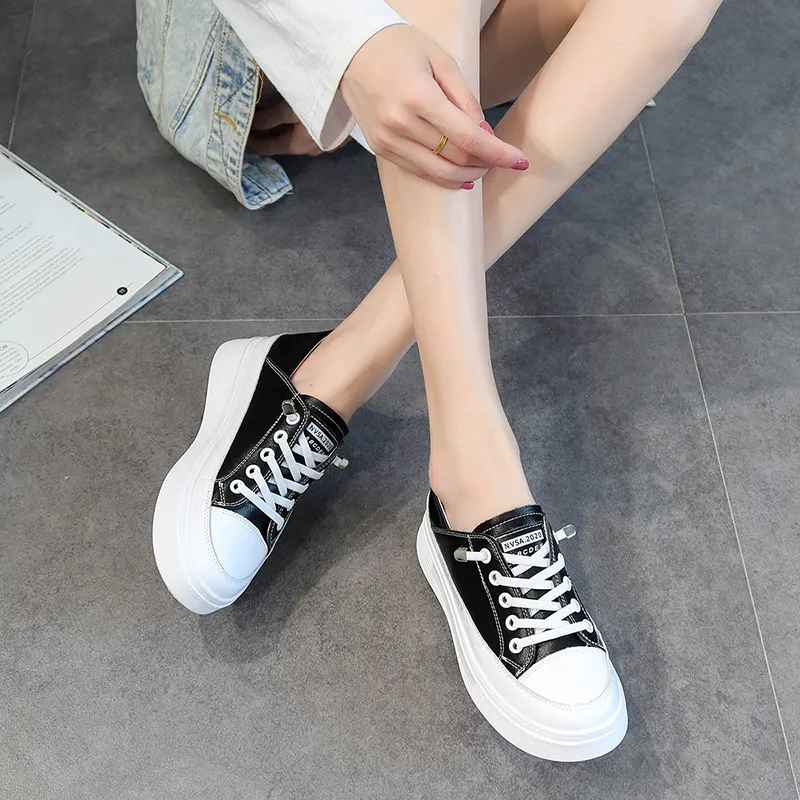 Bull Charm Canvas Shoes Women's White-11
