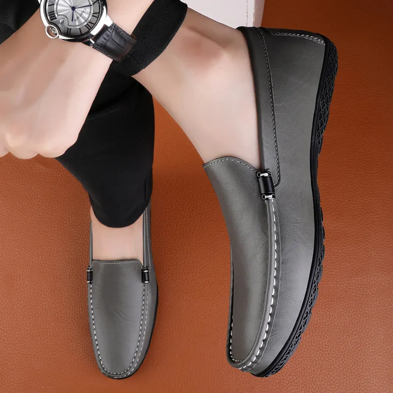 Bull charm Gommino Loafers Men Black/Gray-3