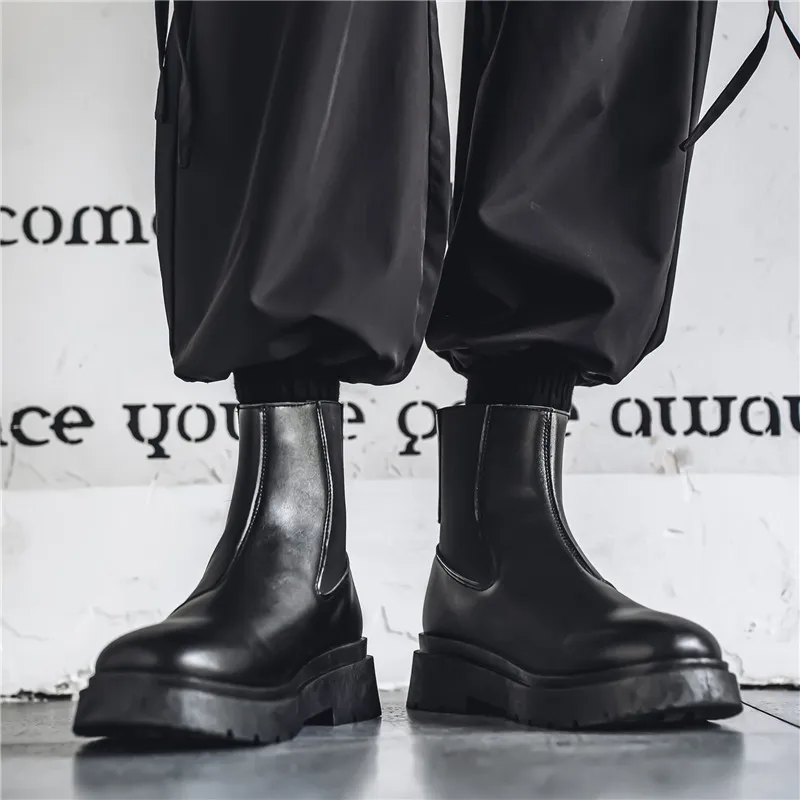 Bull Charm Chelsea Boots Men's Black-3