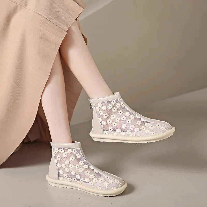 Bull charm Ankle Boots Women's White/Apricot-10