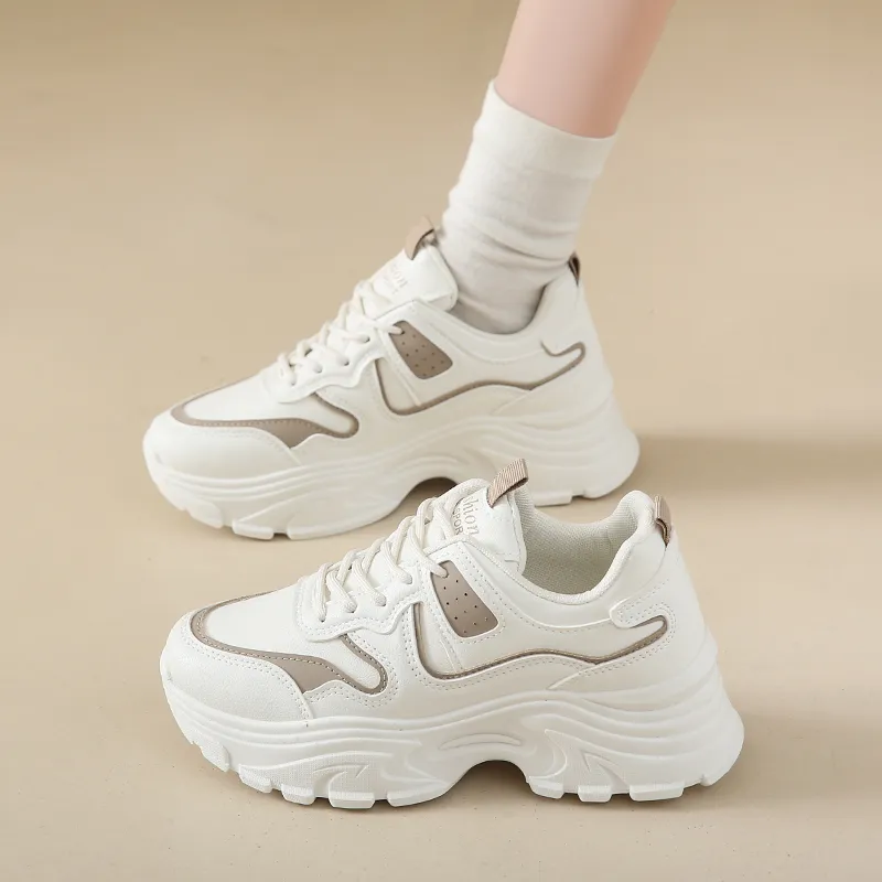 Bull Charm Low-Top Chunky Sneakers Women's-7