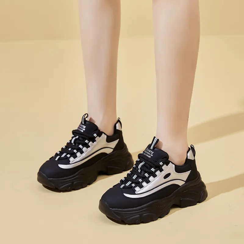 Bull Charm Abrasion Resistant Slip Resistant Low Top Chunky Sneakers Women's-1