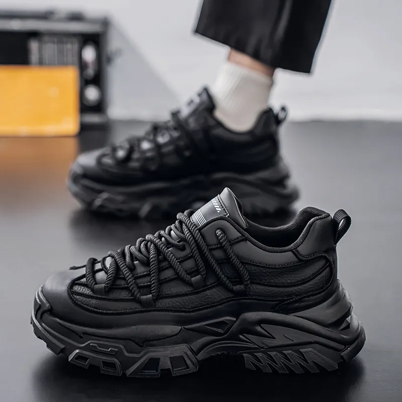 Bull Charm Abrasion-Resistant Low-Top Chunky Sneakers Men's-3
