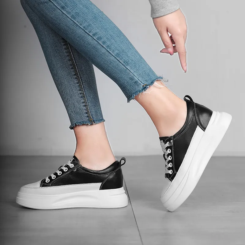 Bull Charm Abrasion Resistant Low Top Skateboard Shoes Women's-5