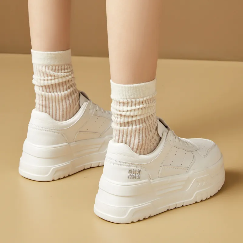 Bull Charm Low-Top Skateboard Shoes Women's-3