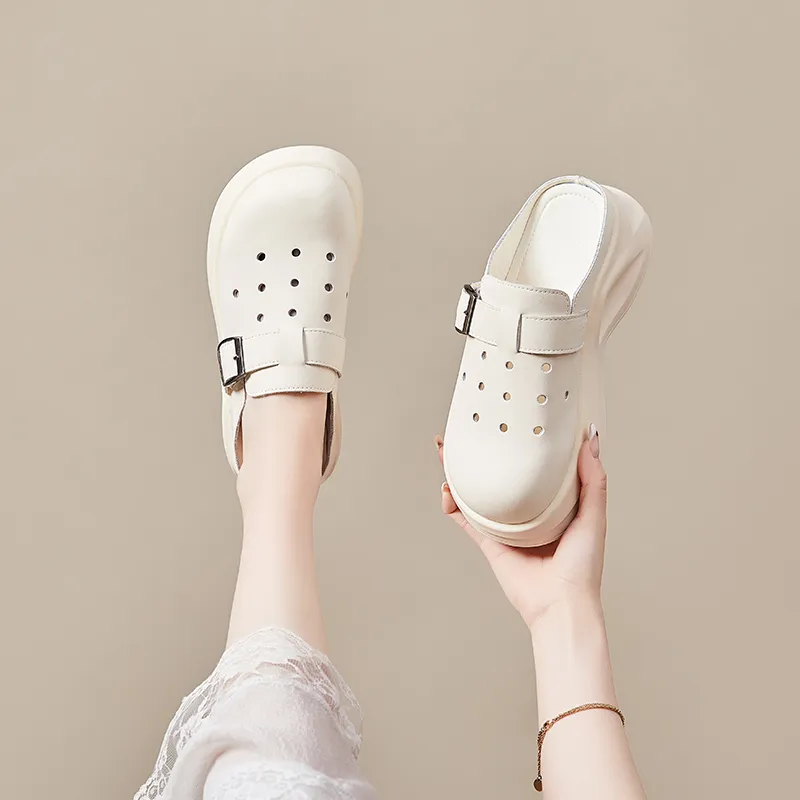 Bull Charm Wrap toe Slippers Women's-9
