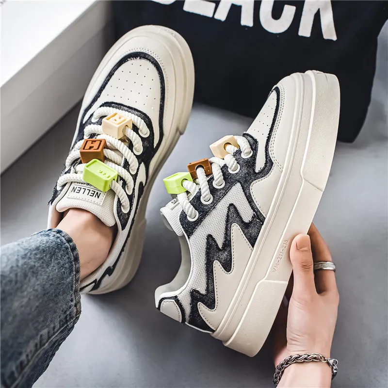 Bull Charm Low-Top Skateboard Shoes Men's-8