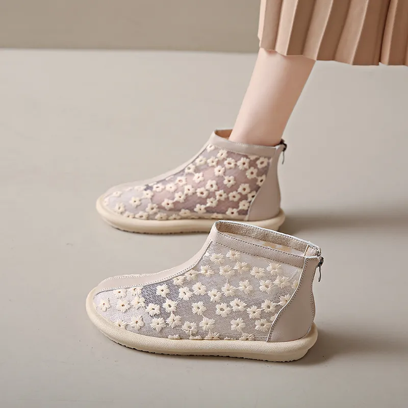 Bull charm Ankle Boots Women's White/Apricot-7