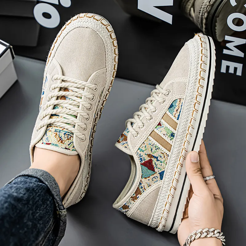 Bull Charm Abrasion Resistant Low Top Canvas Shoes Men's-2