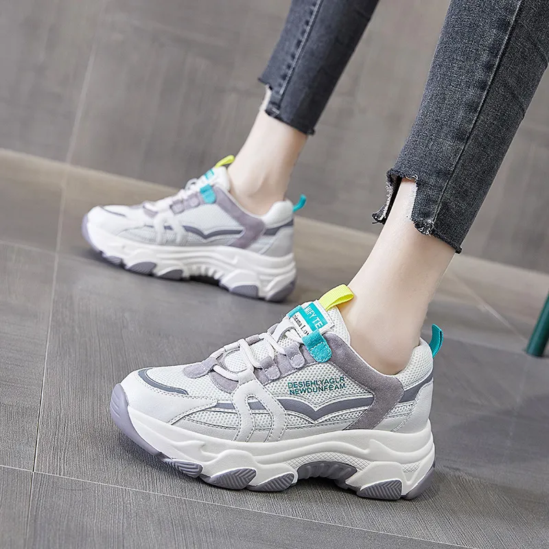 Bull Charm Abrasion Resistant Low Top Chunky Sneakers Women's-5