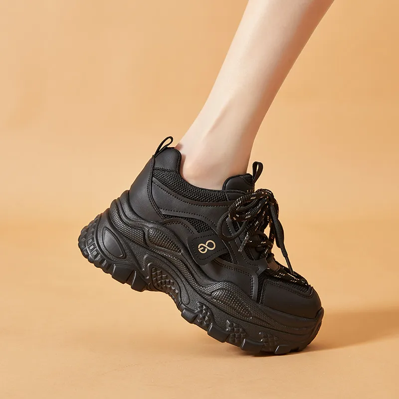 Bull Charm Abrasion Resistant Low Top Chunky Sneakers Women's-5