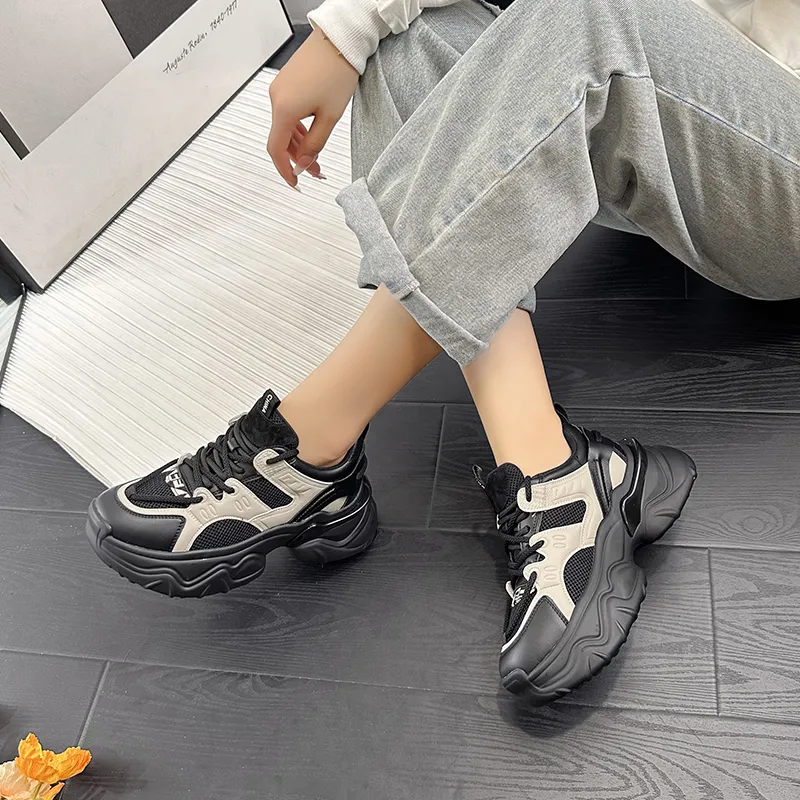 Bull Charm Low-Top Chunky Sneakers Women's-7