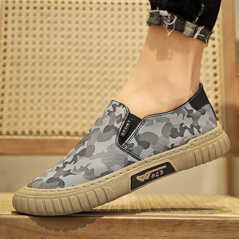 Bull Charm Anti Slip Wear Resistant Low Top Canvas Shoes Men's-5