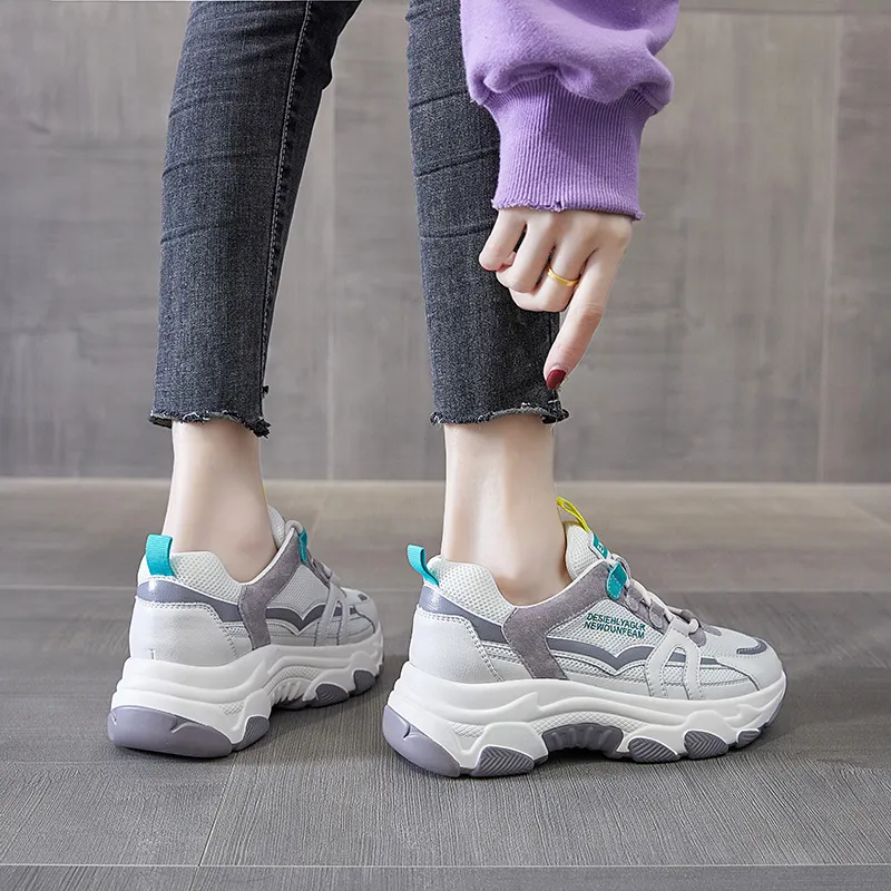 Bull Charm Abrasion Resistant Low Top Chunky Sneakers Women's-4