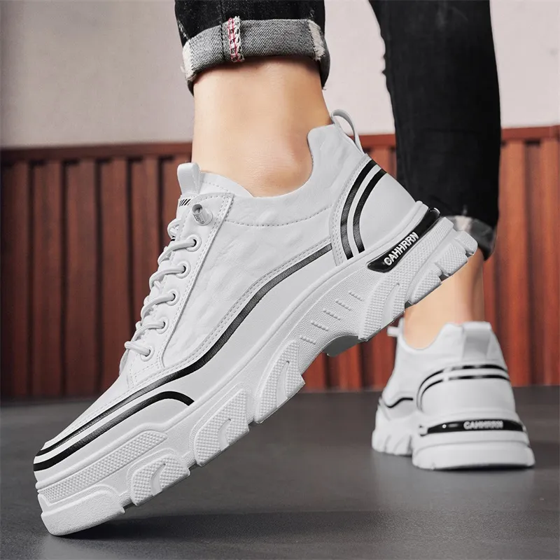 Bull Charm Abrasion-Resistant Low-Top Chunky Sneakers Men's-2