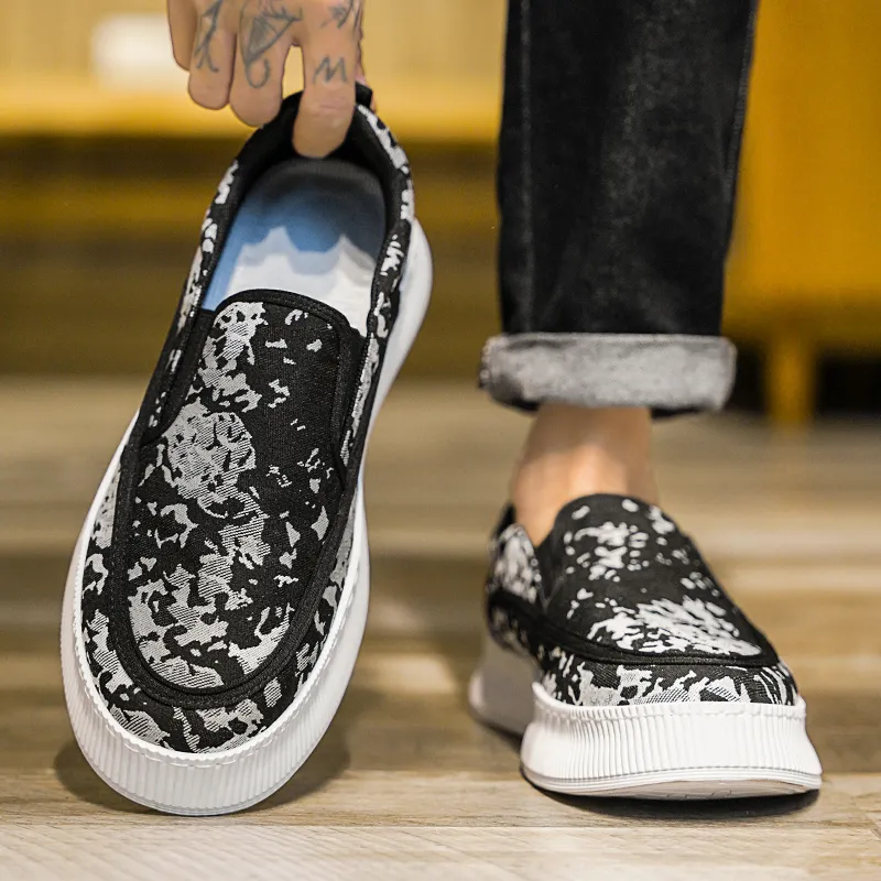 Bull Charm Low-Top Canvas Shoes Men's-14