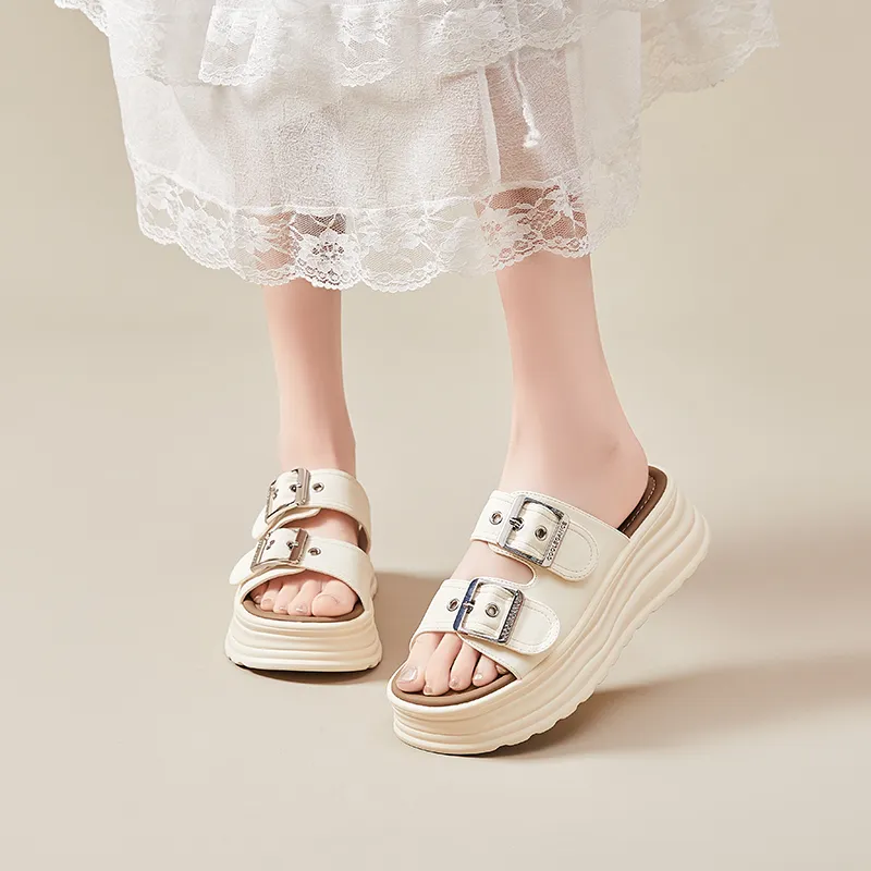 Bull Charm Rubber Sole Slide Slippers Women's-9