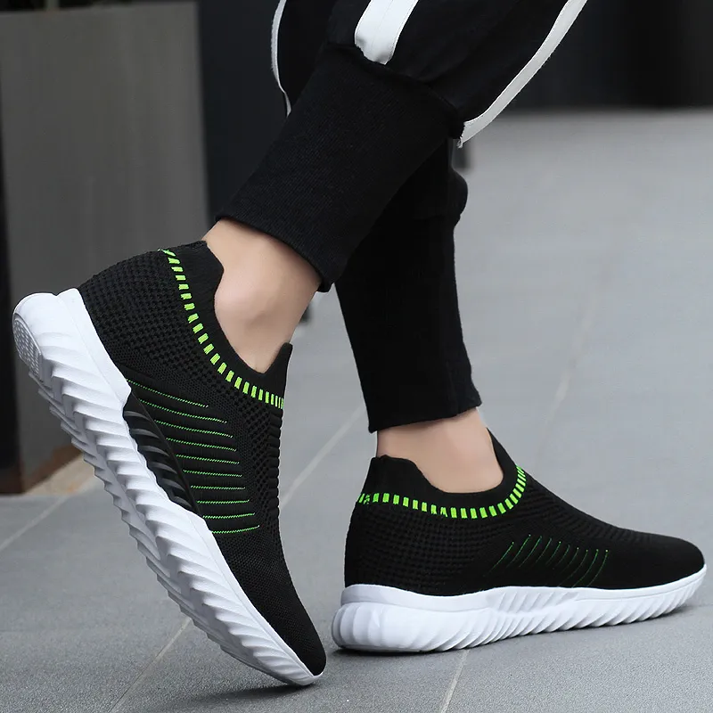 Bull Charm Low Top Casual Shoes Men's-10