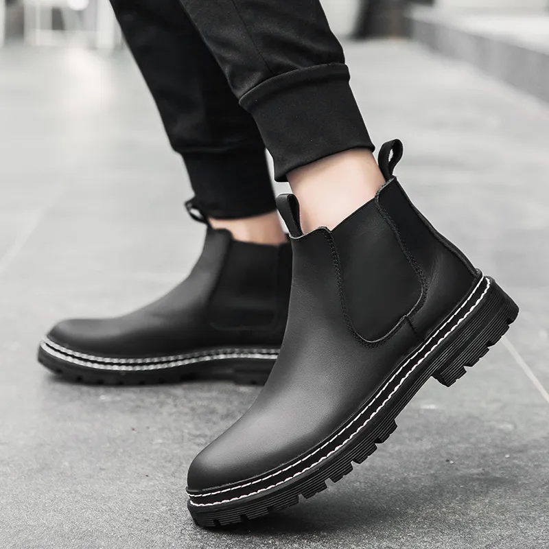 Bull Charm Short Chelsea Boots Men's Black-10