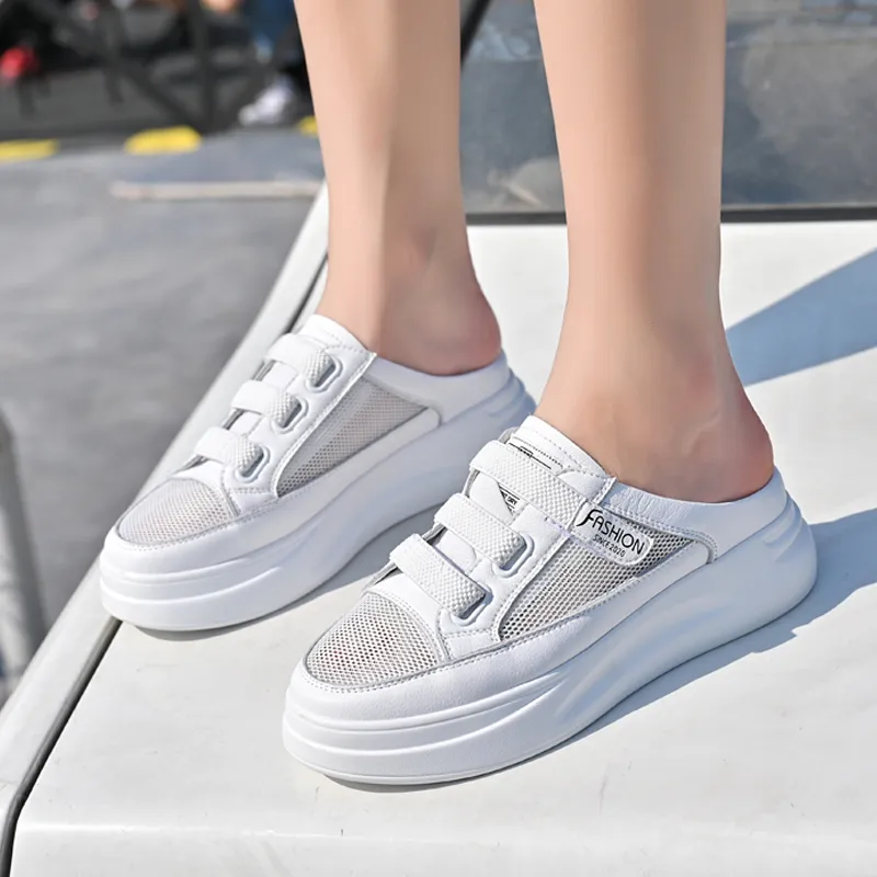 Bull Charm Slip Resistant Wrap toe Slippers Women's-10