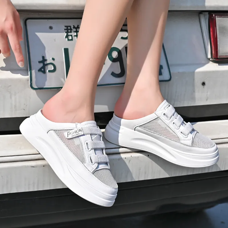 Bull Charm Slip Resistant Wrap toe Slippers Women's-7