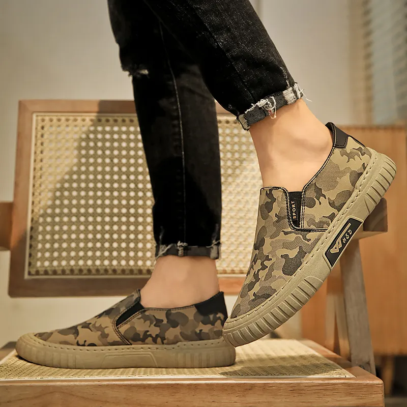 Bull Charm Anti Slip Wear Resistant Low Top Canvas Shoes Men's-8