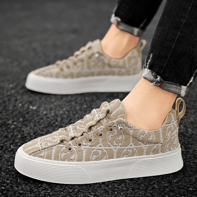 Bull Charm Low-Top Skateboard Shoes Men's-4