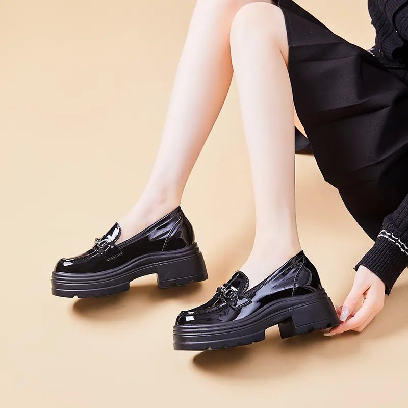Bull Charm Loafers 6.5cm Women's Black-2