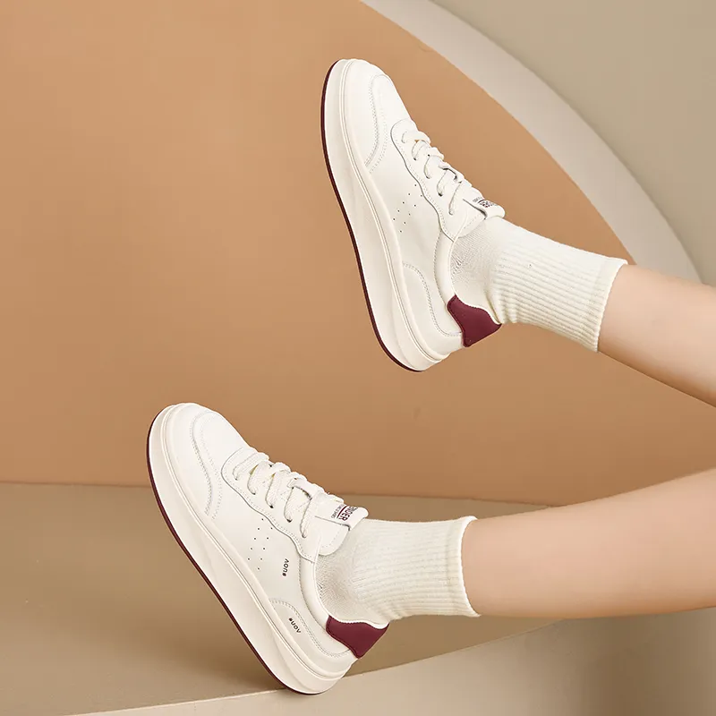 Bull Charm Low-Top Skateboard Shoes Women's-10