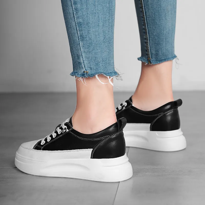 Bull Charm Abrasion Resistant Low Top Skateboard Shoes Women's-4