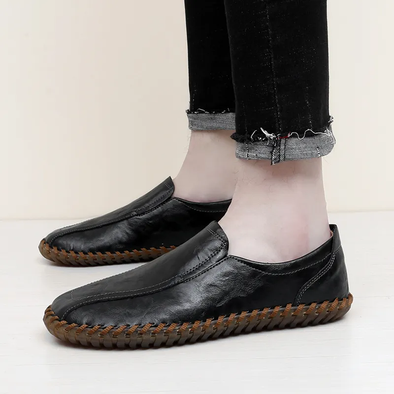 Bull charm Gommino Loafers Men Black/White/Brown-9