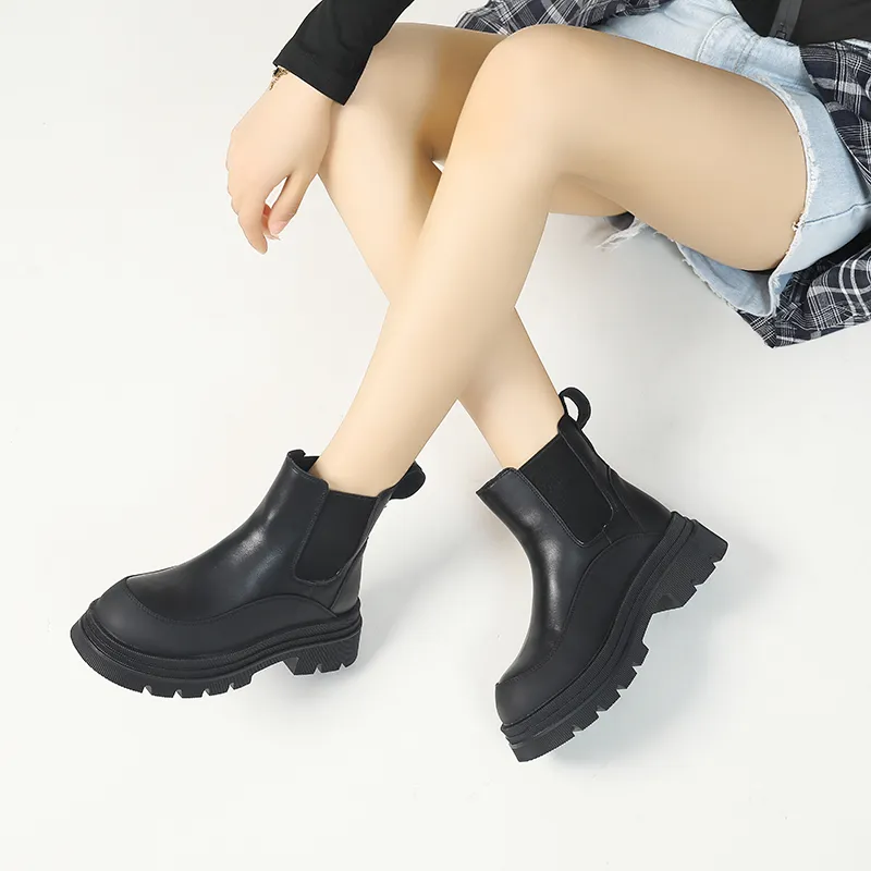 Bull Charm Crew Chelsea Boots Women's-5