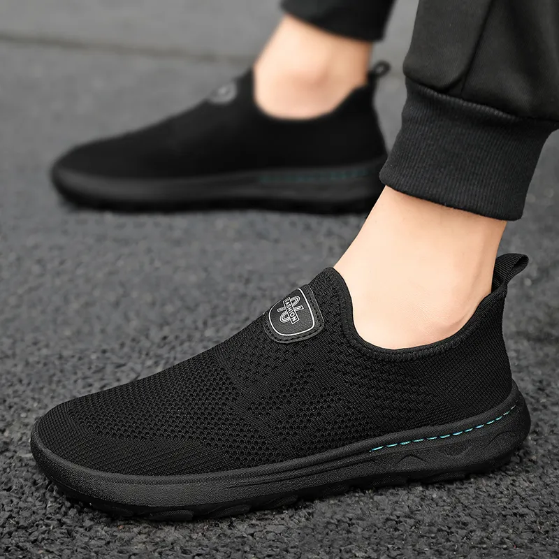 Bull Charm Anti-Slip Wear-Resistant Low-Top Casual Shoes Men's-1