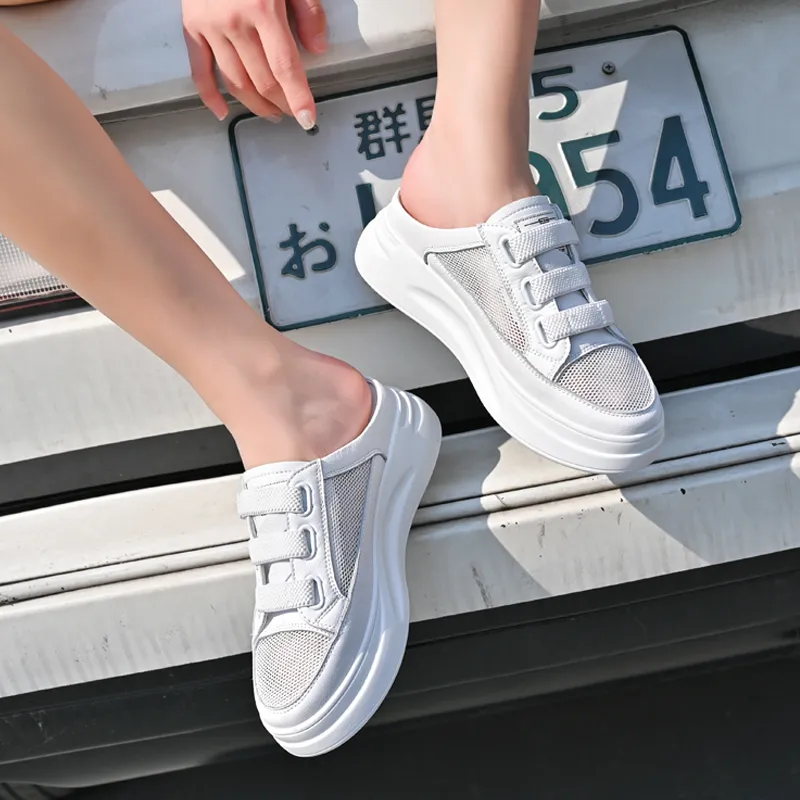 Bull Charm Slip Resistant Wrap toe Slippers Women's-8