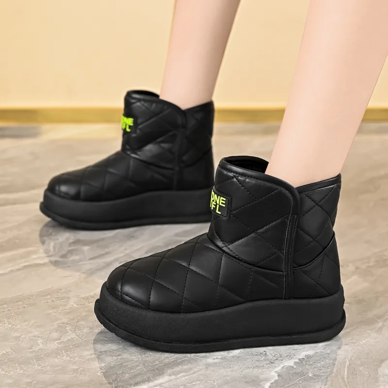 Bull Charm Abrasion Resistant Short Snow Boots Women's-17