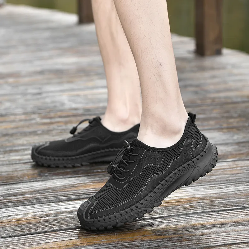 Bull Charm Abrasion-Resistant Casual Shoes Men's-1