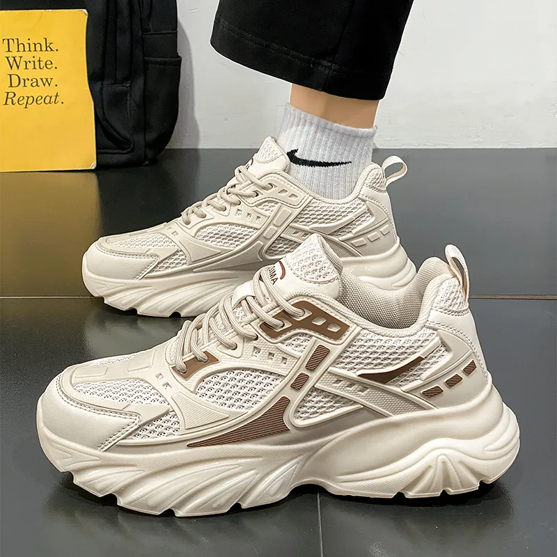 Bull Charm Slip Resistant Low Top Chunky Sneakers Men's-9
