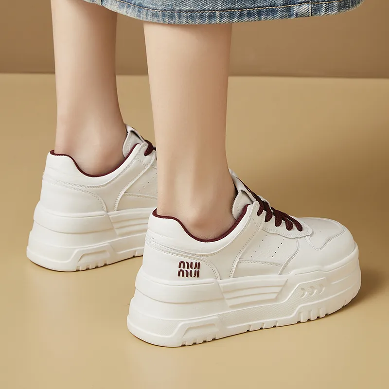 Bull Charm Low-Top Skateboard Shoes Women's-10