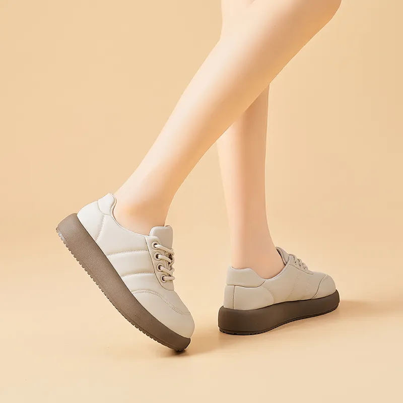 Bull Charm Low-Top Casual Shoes Women's-10