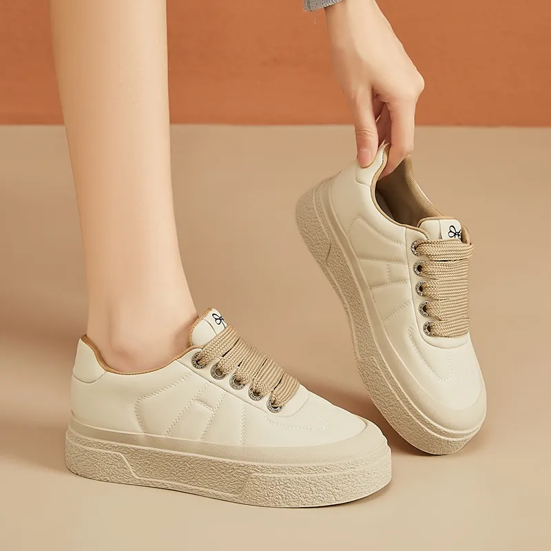 Bull Charm Low Top Skateboard Shoes Women's-9